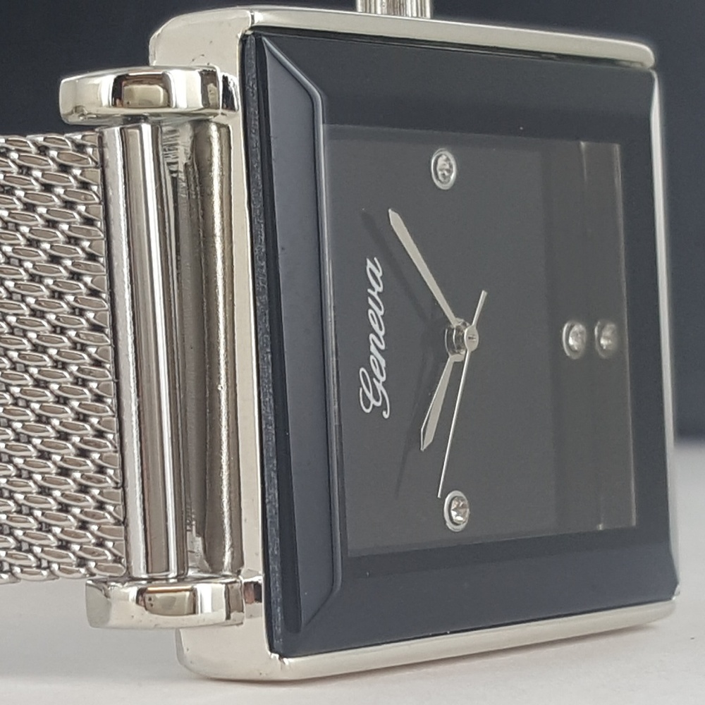 Geneva Unisex Silver Tone Watch with Mesh Band - Picture 1 of 3